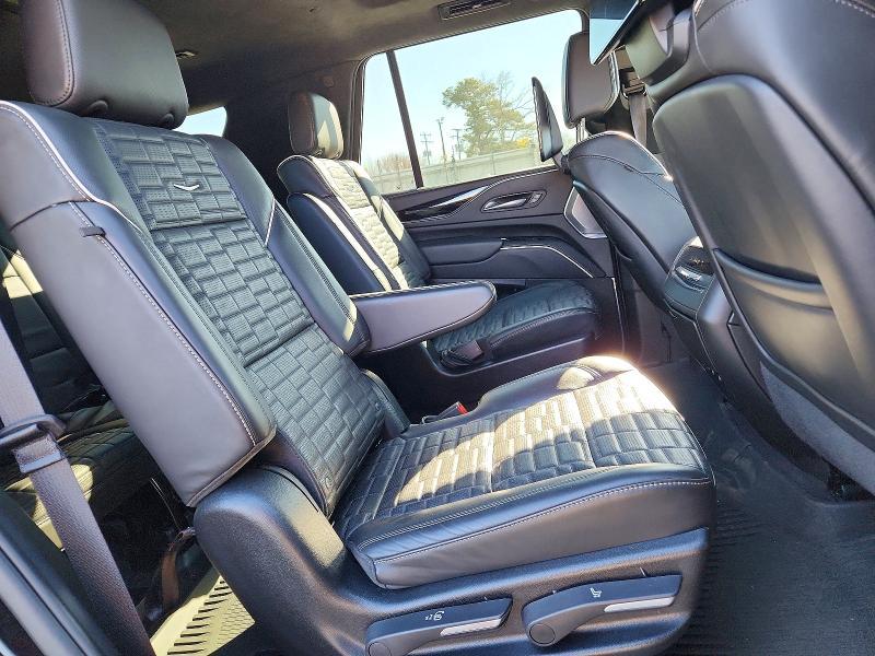 2023 Cadillac Escalade v Sport
