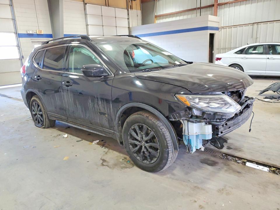 2017 Nissan Rogue sv