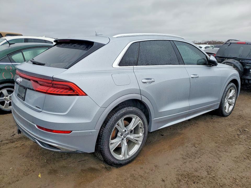 2019 Audi Q8 Premium Plus