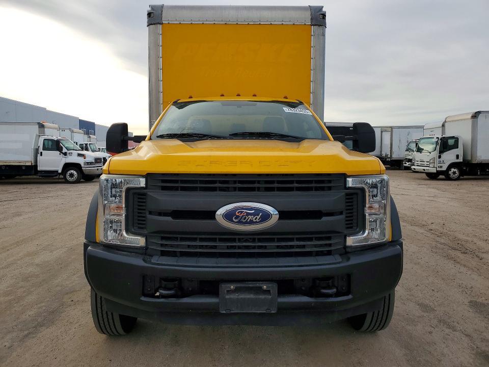 2019 Ford F450 Super Duty box Truck