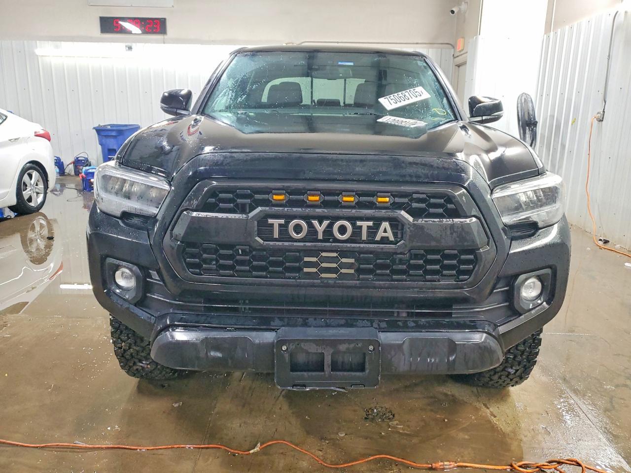 2022 Toyota Tacoma TRD OFF-Road