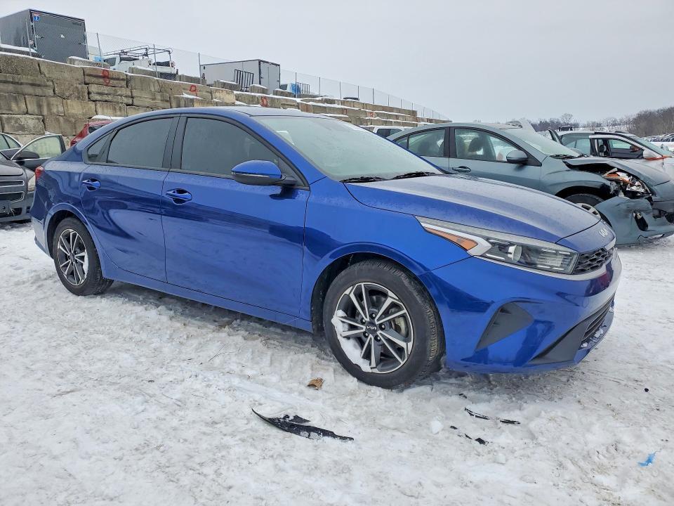 2022 KIA Forte fe