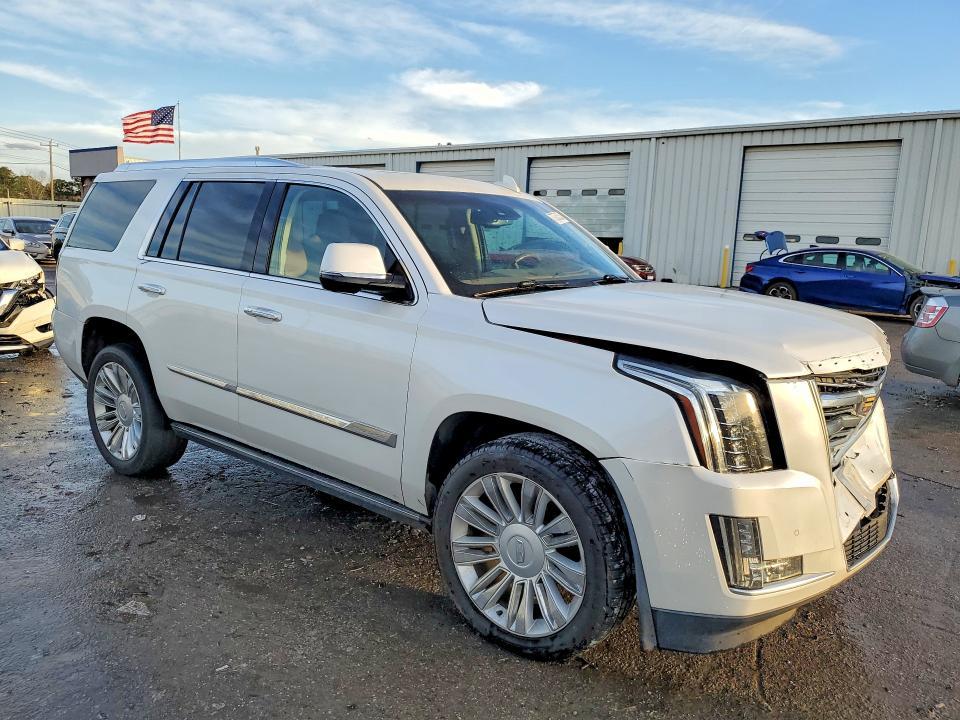 2016 Cadillac Escalade Platinum