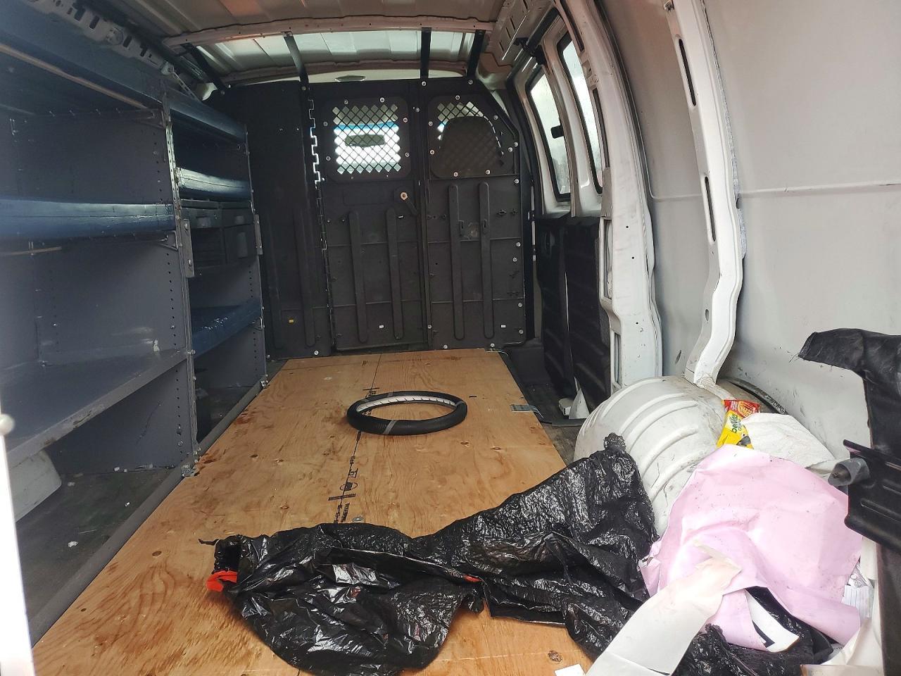 2009 Chevrolet Express 2500 Utility / Service Van