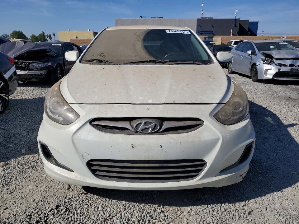 2012 Hyundai Accent gls