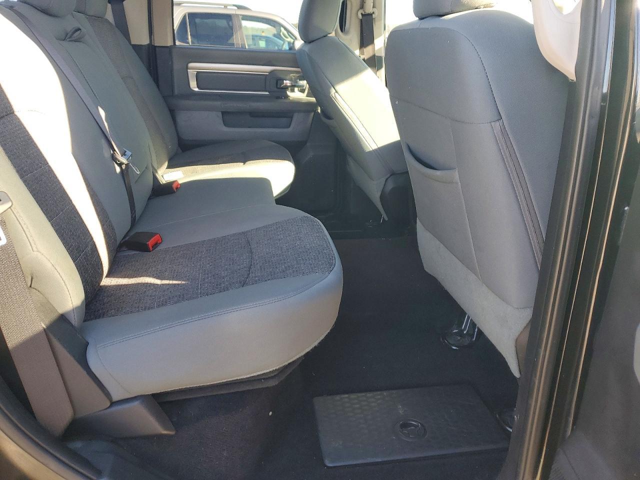 2016 Dodge RAM 1500 SLT