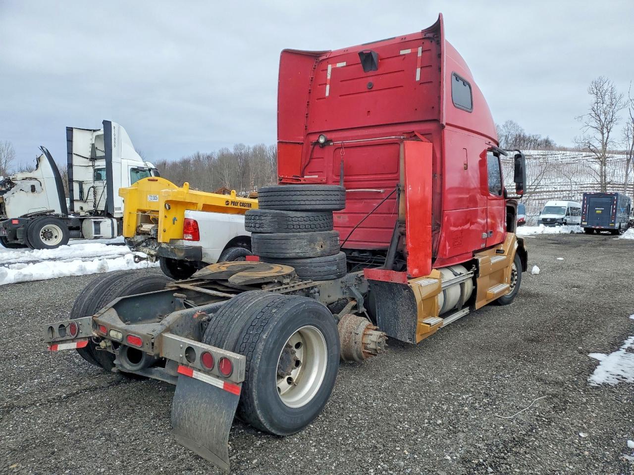 2007 Volvo VNL Semi Truck