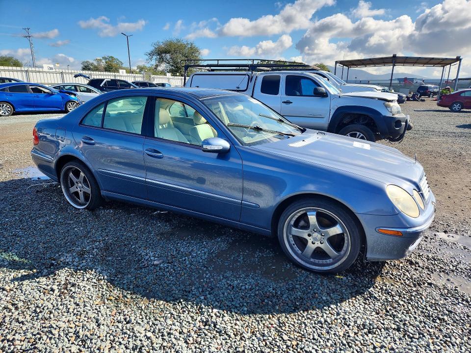 2003 Mercedes-Benz E 320