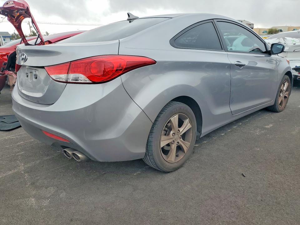 2013 Hyundai Elantra Coupe gs