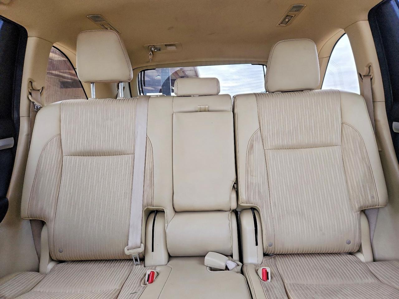 2015 Toyota Highlander le