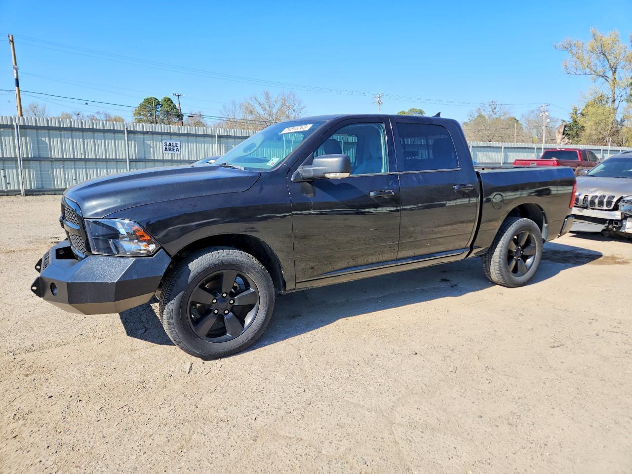 2018 Ram Trucks 1500 SLT