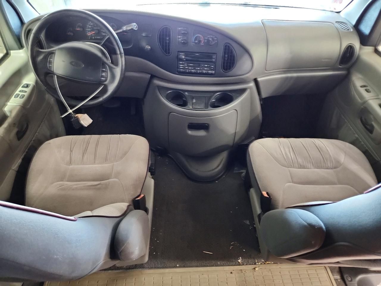 1999 Ford Econoline E150 Wagon