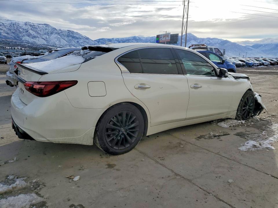 2021 Infiniti Q50 Luxe