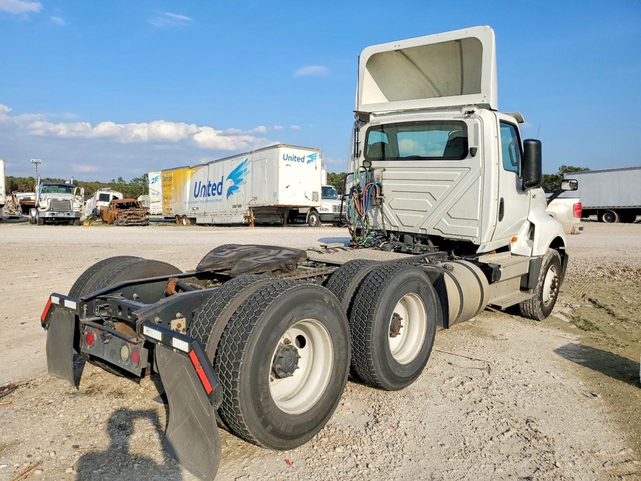 2018 International LT625 Semi Truck