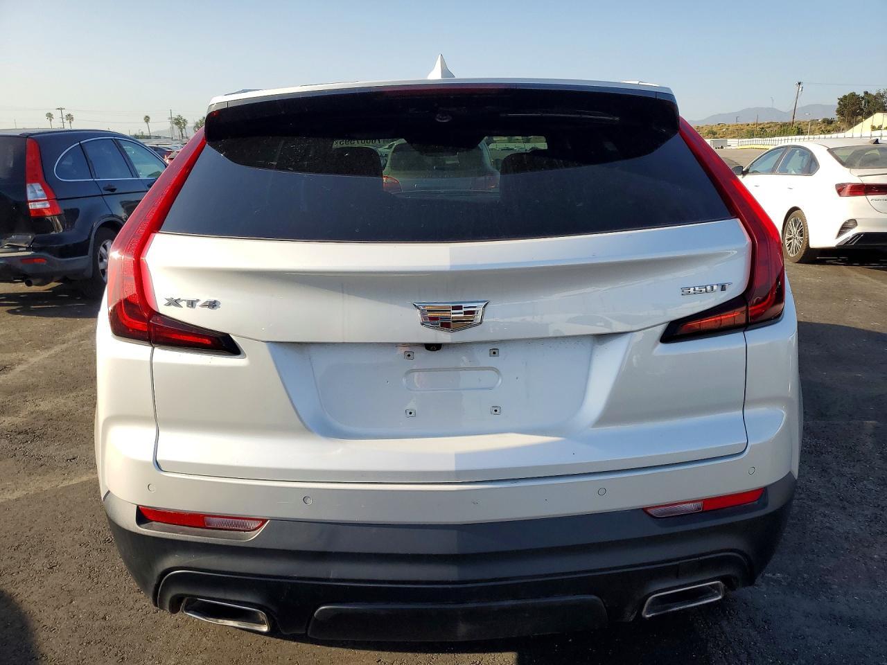 2023 Cadillac XT4 Luxury