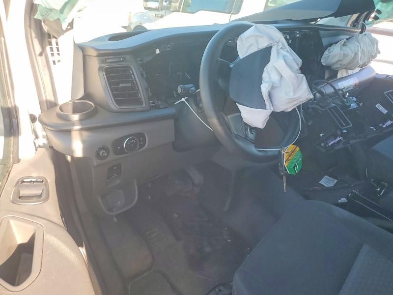 2025 Ford Transit T-250