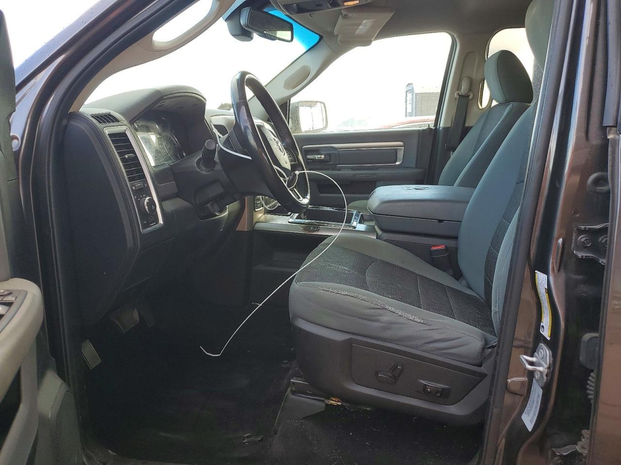 2015 Dodge Ram 1500 slt