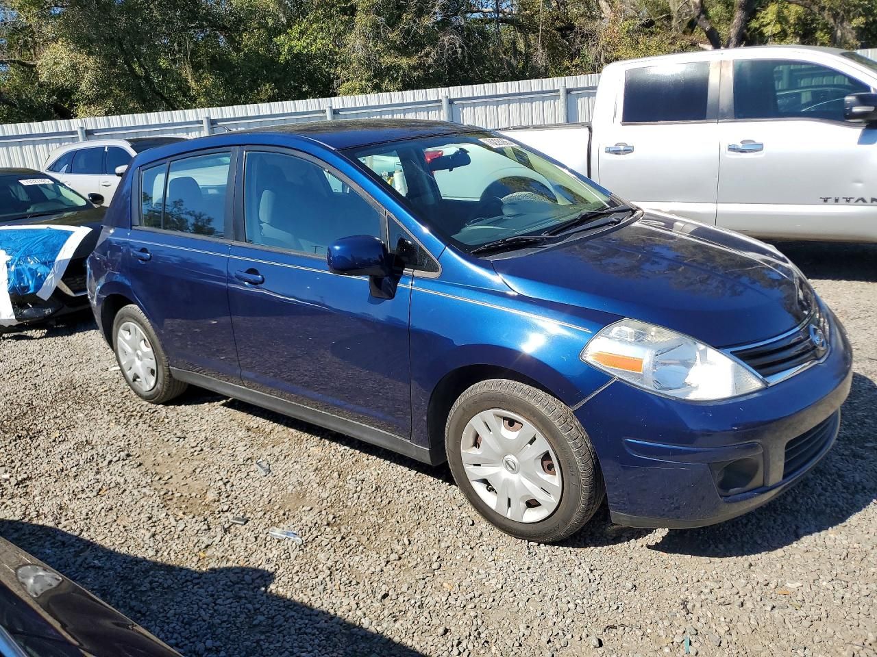 2012 Nissan Versa s