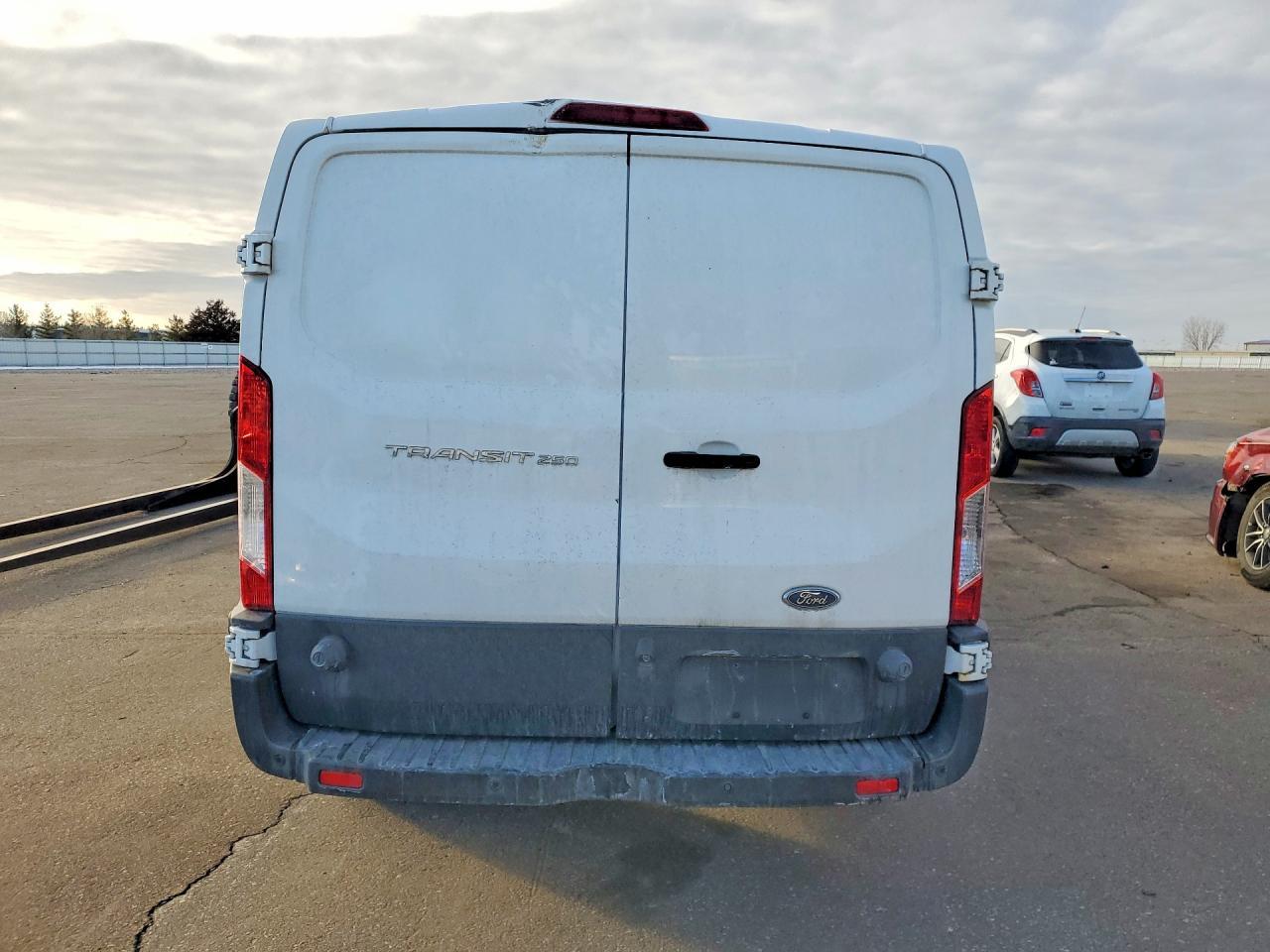 2017 Ford Transit T-250