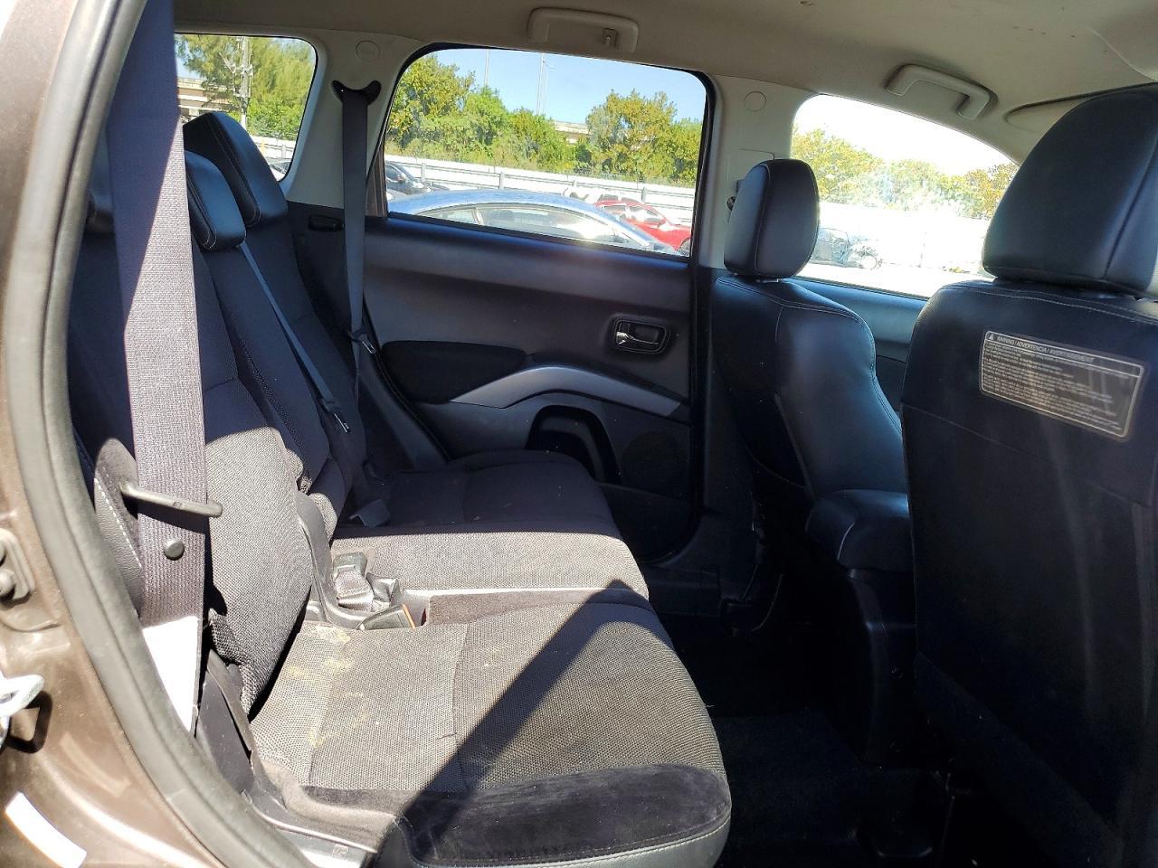 2010 Mitsubishi Outlander se