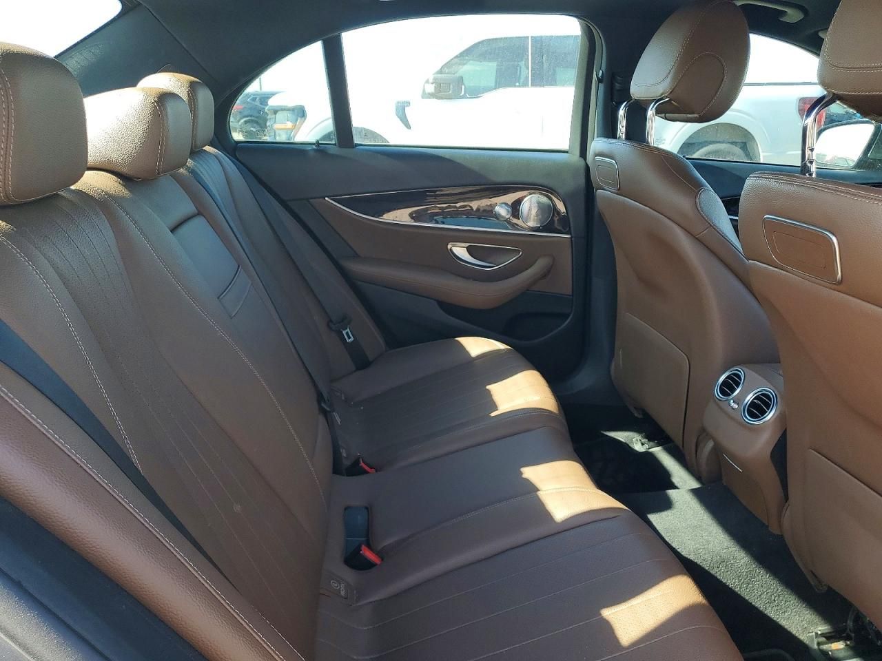 2019 Mercedes-Benz E 300