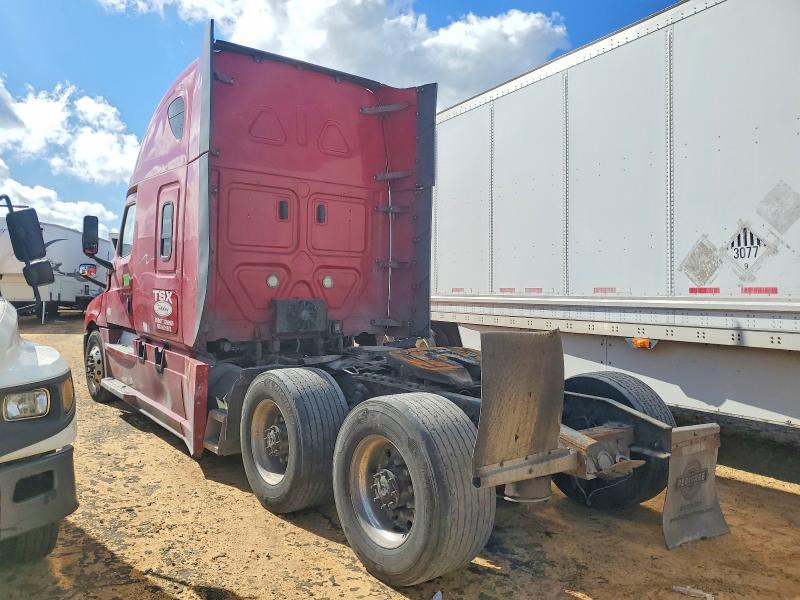 2018 Freightliner Cascadia 1