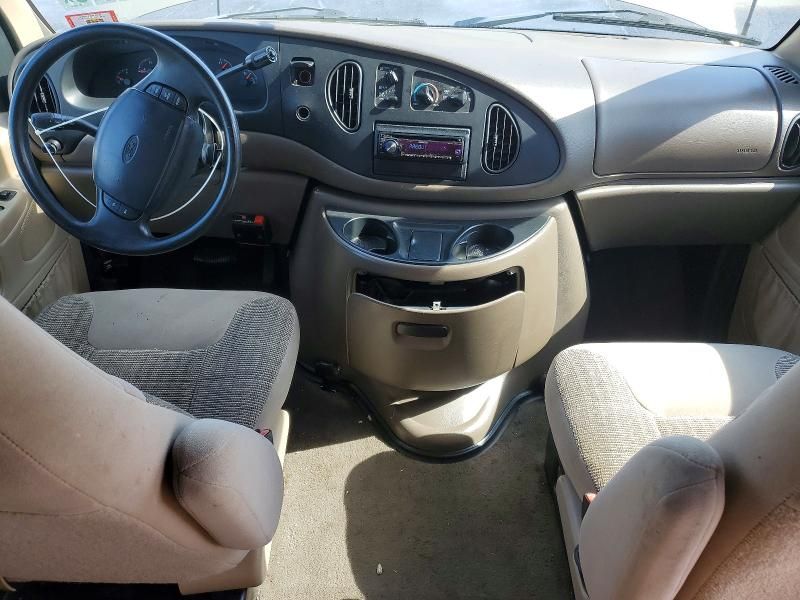1999 Ford Econoline E150 Wagon
