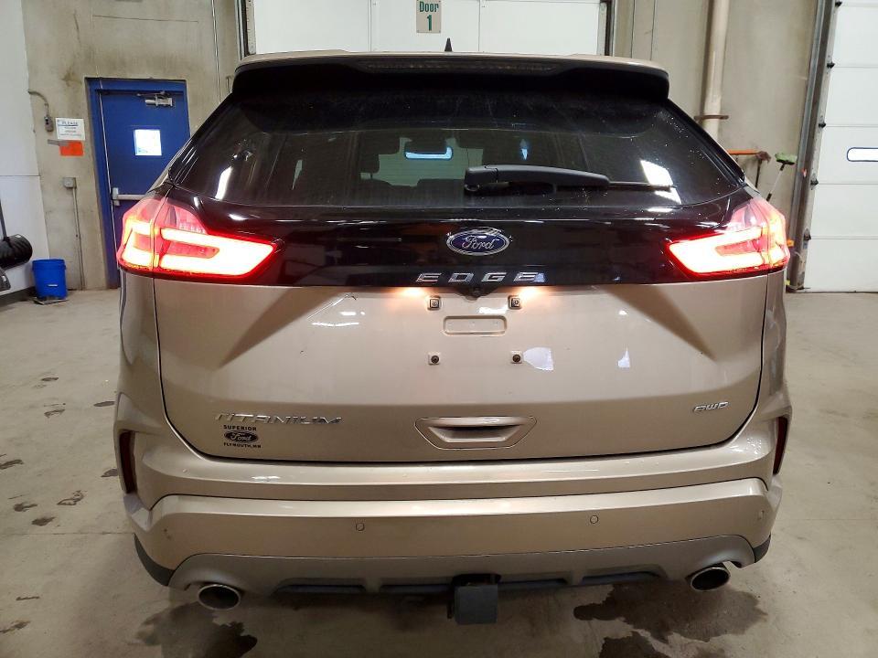 2021 Ford Edge Titanium