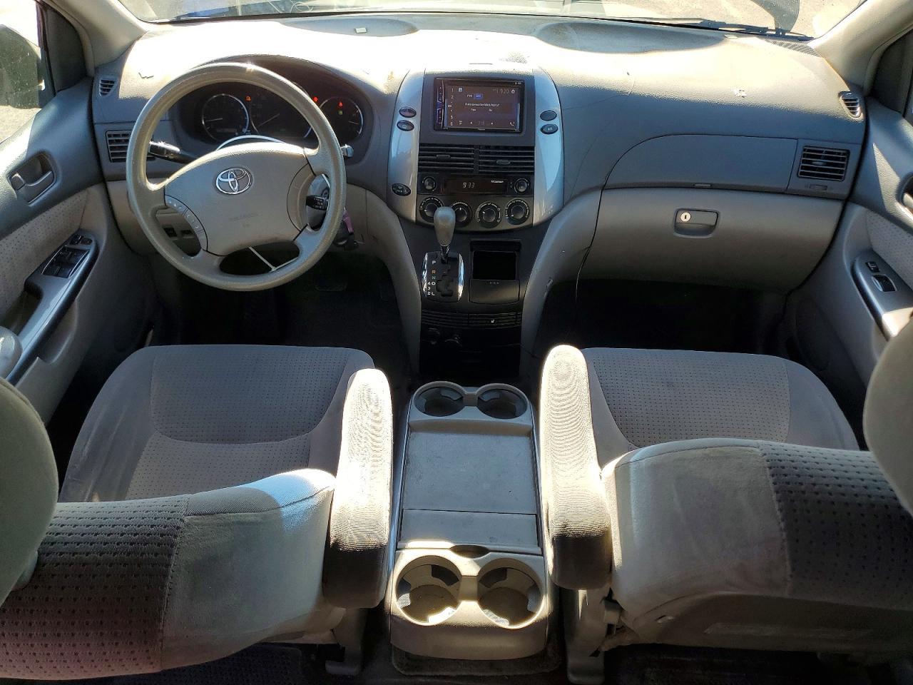 2006 Toyota Sienna ce