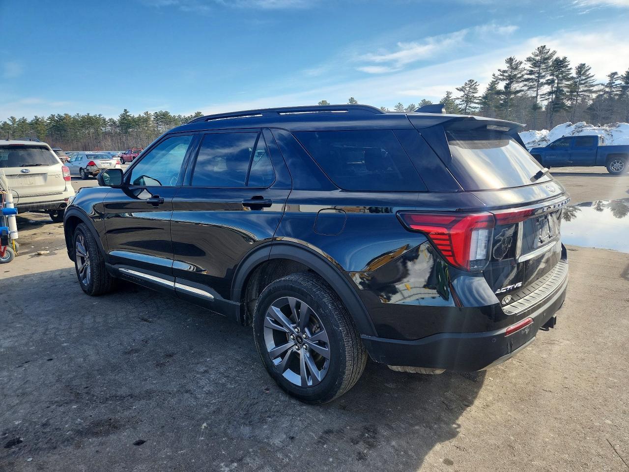 2025 Ford Explorer Active