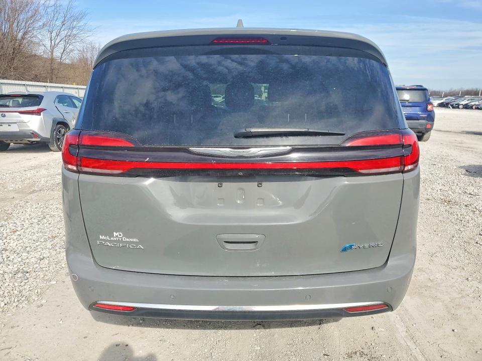 2022 Chrysler Pacifica Hybrid Touring l