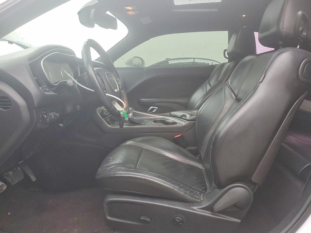 2017 Dodge Challenger sxt