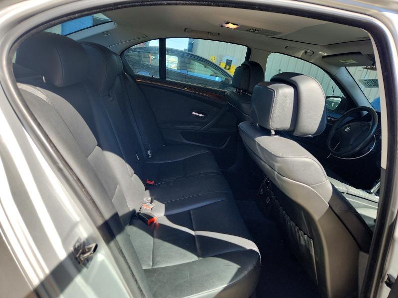 2010 BMW 528 xi