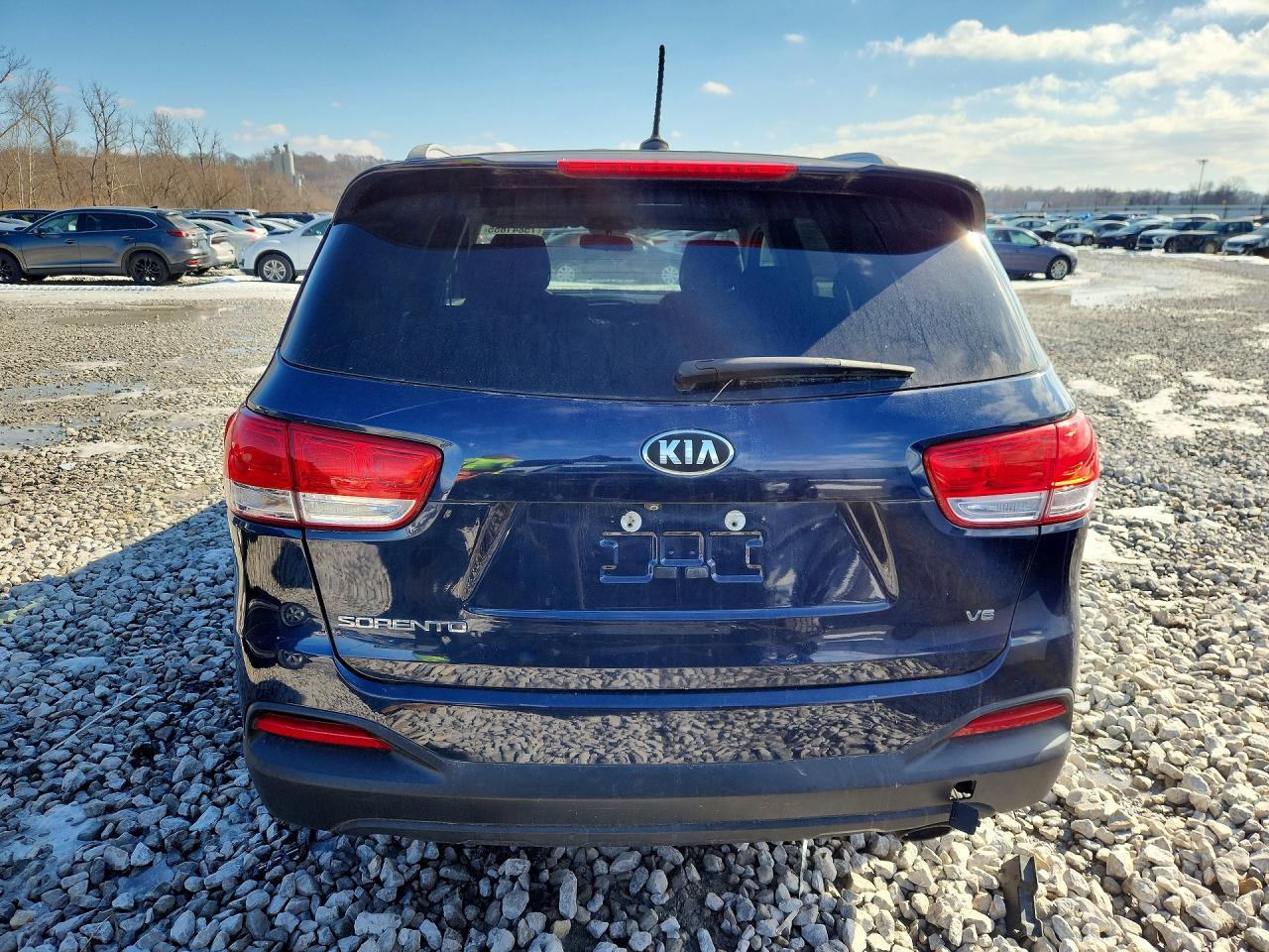 2016 KIA Sorento lx