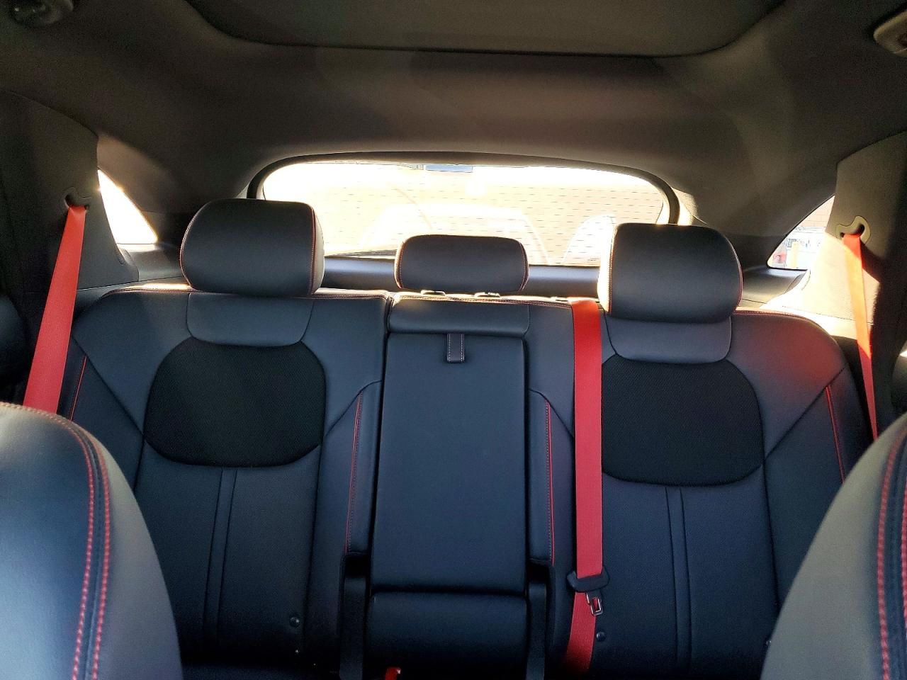 2023 Genesis Gv70 Base