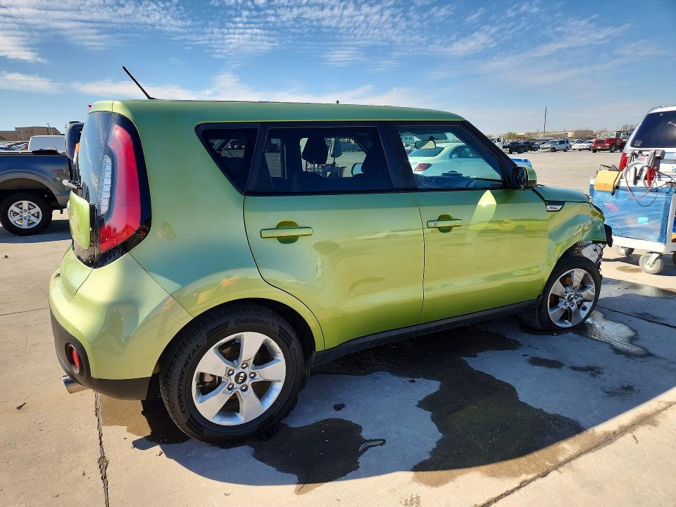 2017 KIA Soul Base