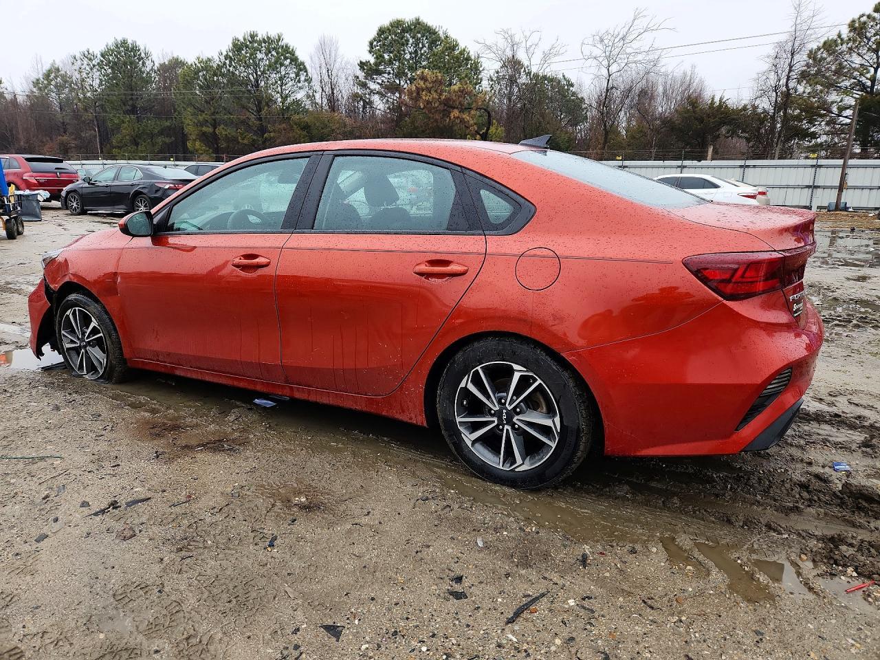 2023 KIA Forte lx