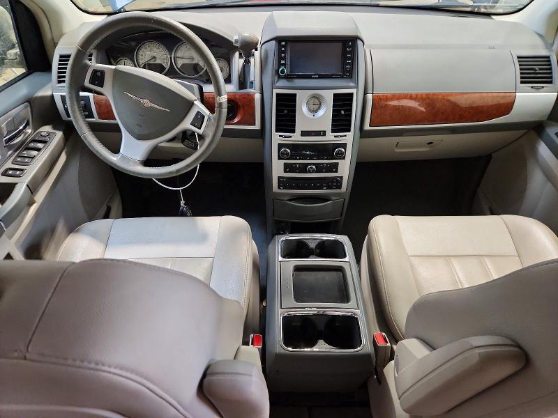 2009 Chrysler Town & Country Touring