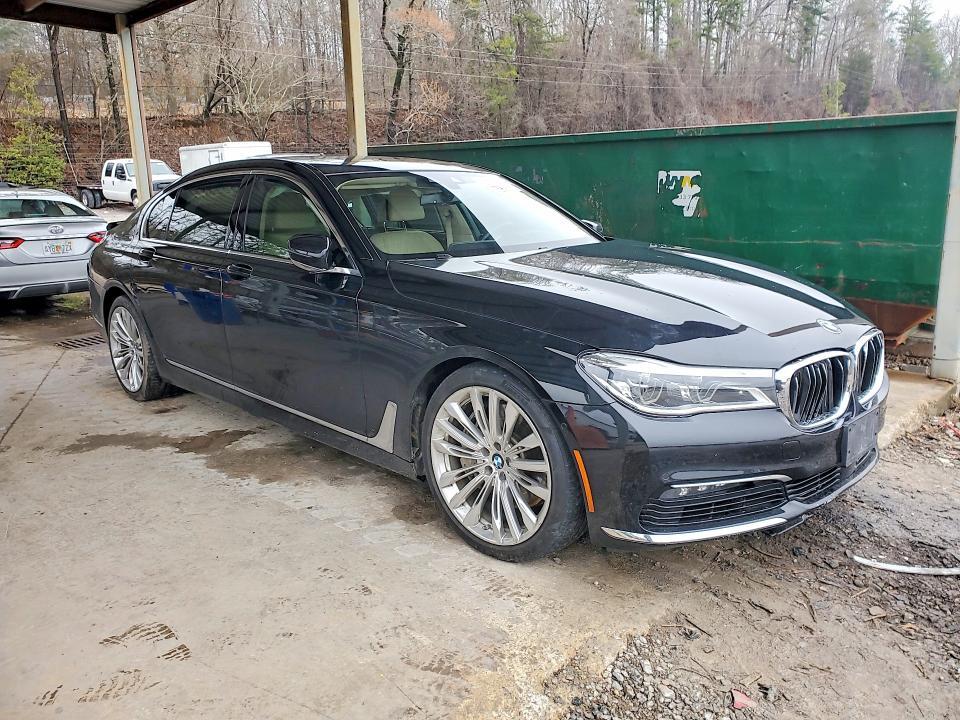 2016 BMW 750 xi