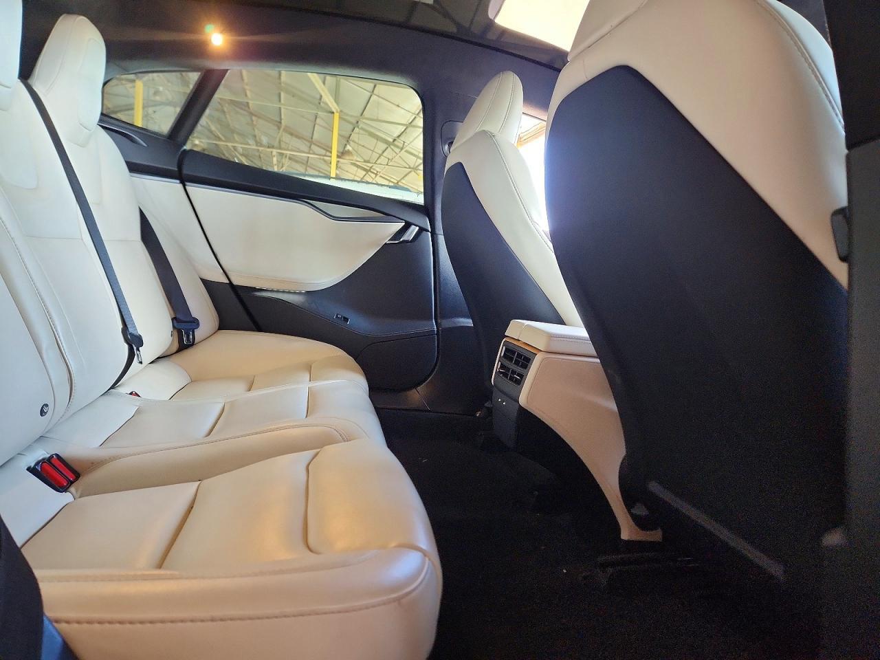 2020 Tesla Model s