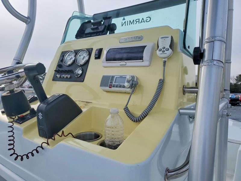 2000 Robalo 2100 Bay W/150 HP
