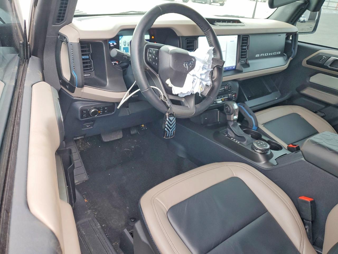 2023 Ford Bronco Base