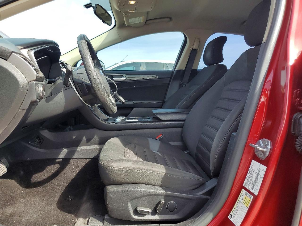 2017 Ford Fusion se