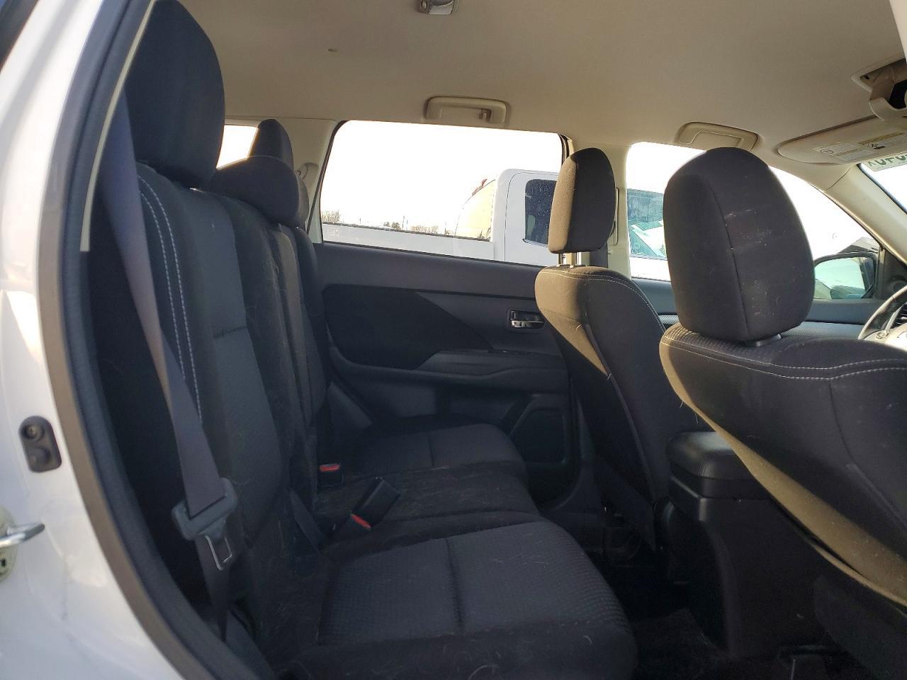 2018 Mitsubishi Outlander se