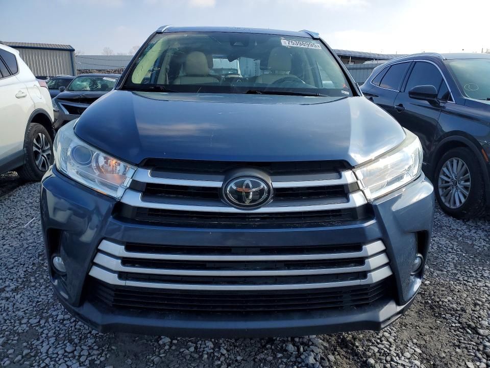 2018 Toyota Highlander se