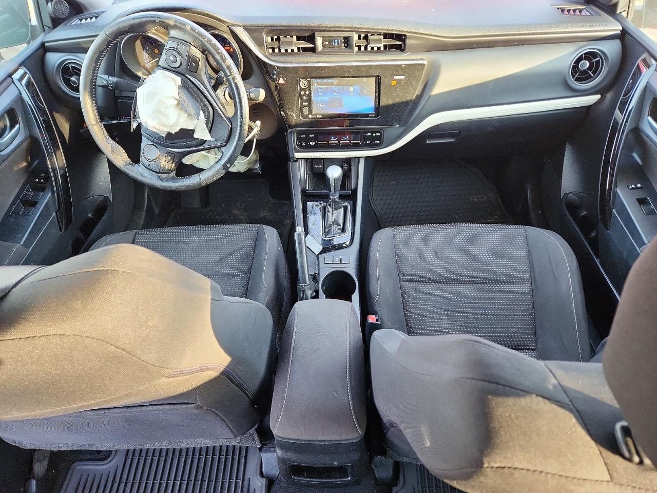 2017 Toyota Corolla im