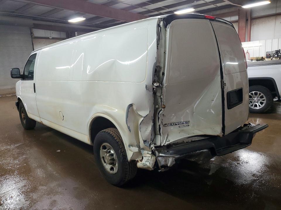 2013 Chev Express G2500