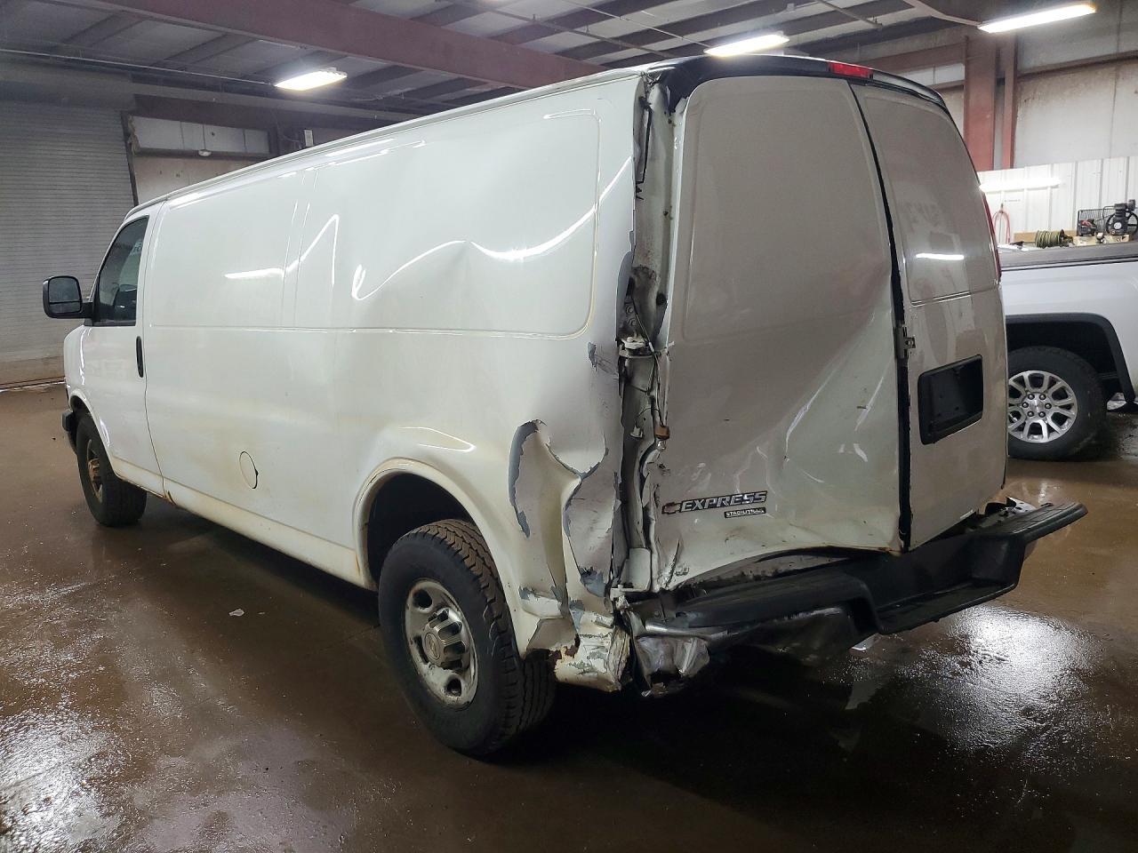 2013 Chev Express G2500