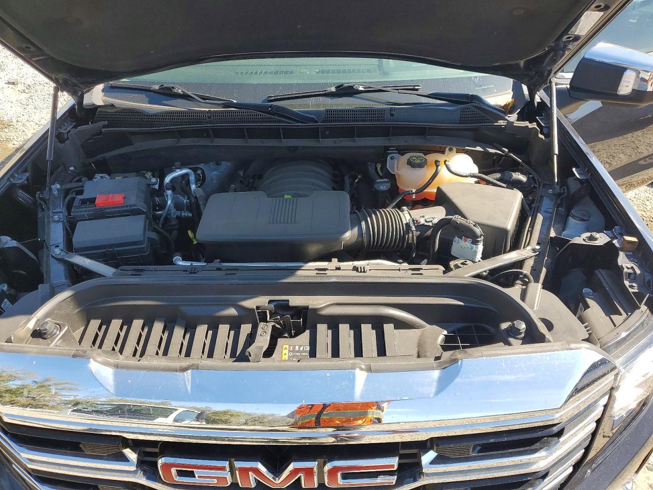 2022 GMC Sierra K1500 SLT