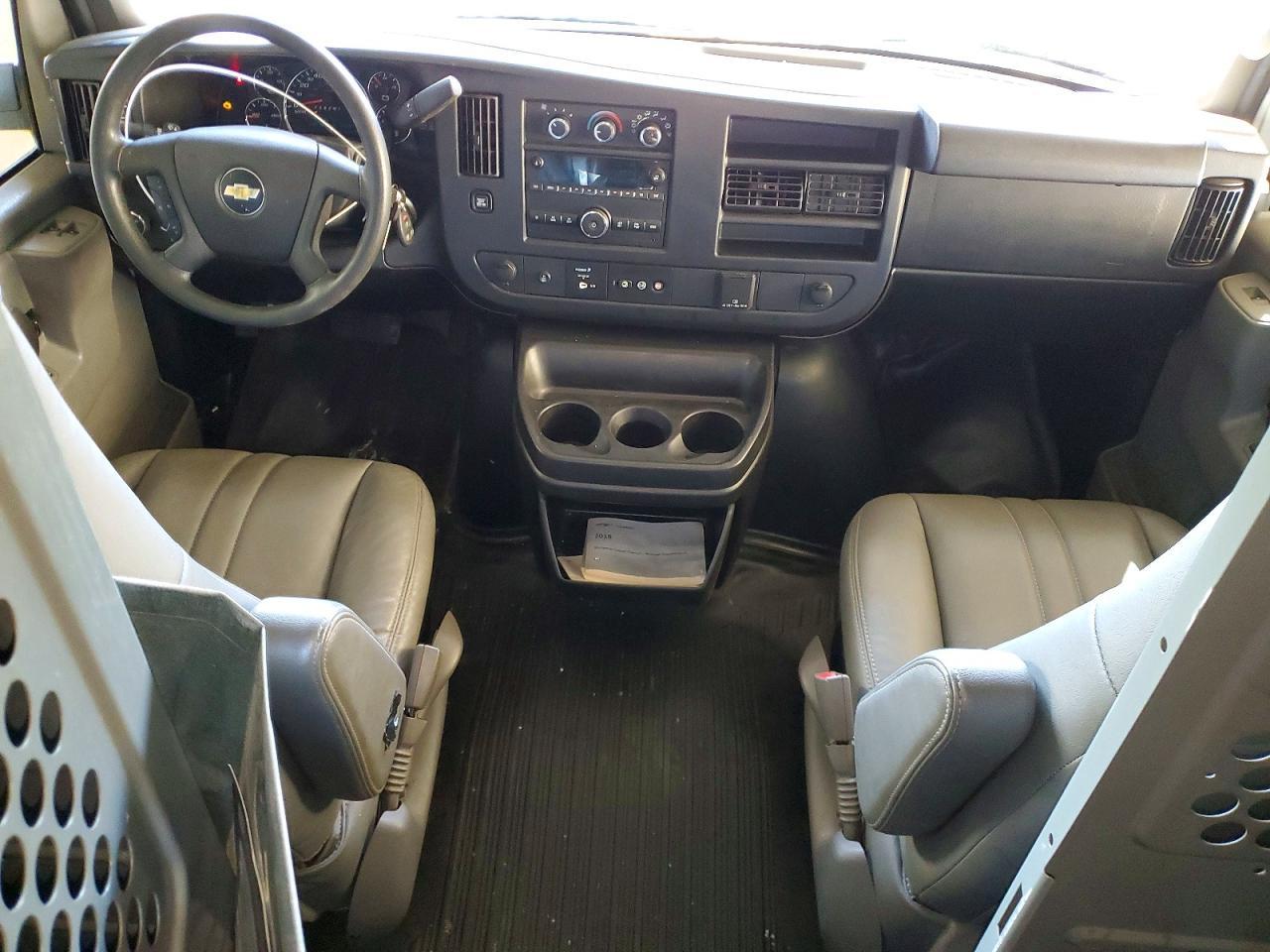 2018 Chevrolet Express 2500 Utility / Service Van